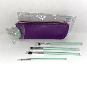 LUXIE Florals Brush Set‎